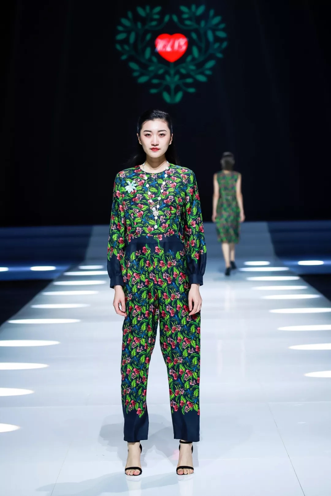 F:\协会小王\文案\时装节网站\王艳\640.webp (3).jpg