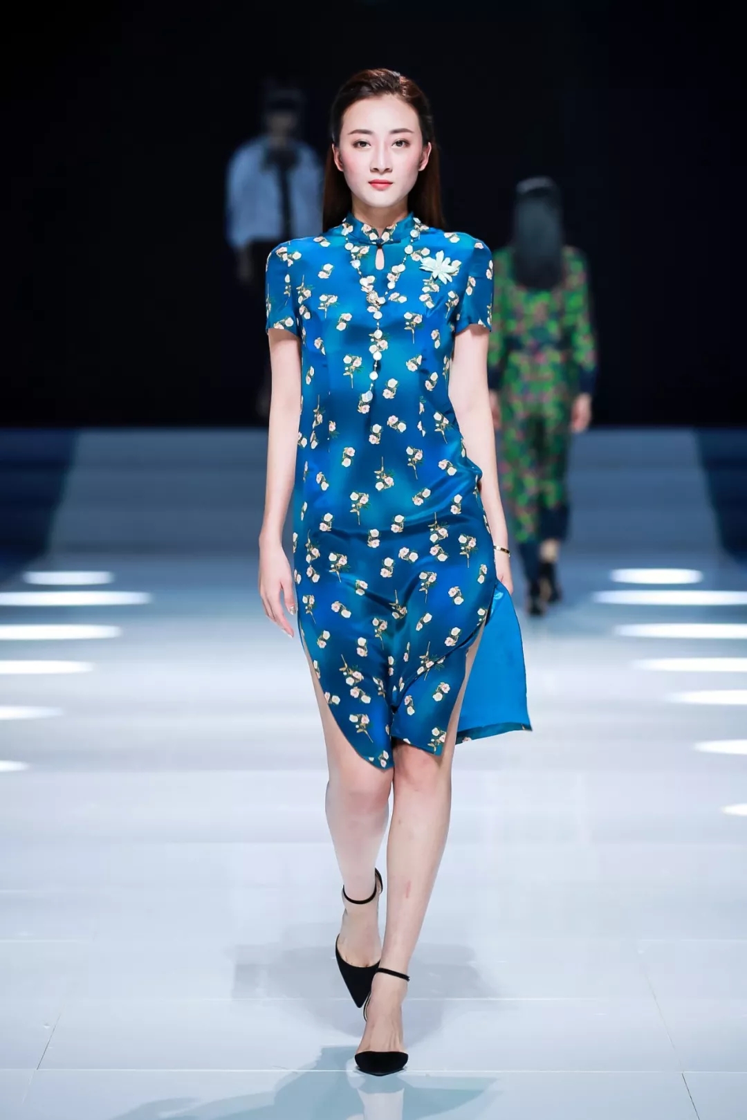 F:\协会小王\文案\时装节网站\王艳\640.webp (5).jpg F:\协会小王\文案\时装节网站\王艳\640.webp (5).jpg